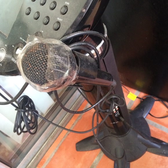 Karaoke-vision - Picture 3 of 4