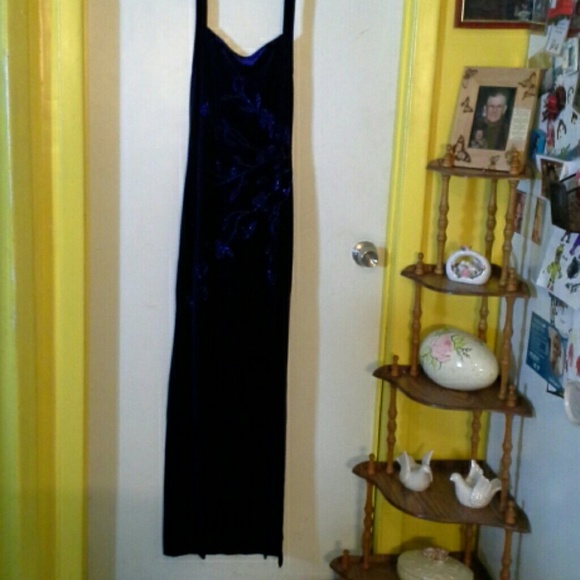 SOLD IN A BUNDLE - Picture 2 of 4