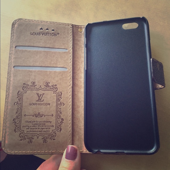 Louis Vuitton iPhone 6 case/ card holder