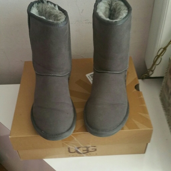Ugg