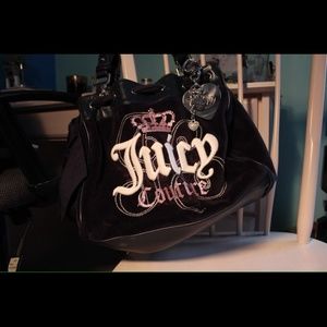 Juicy Couture Daydreamer Bag in Navy & Key Chain