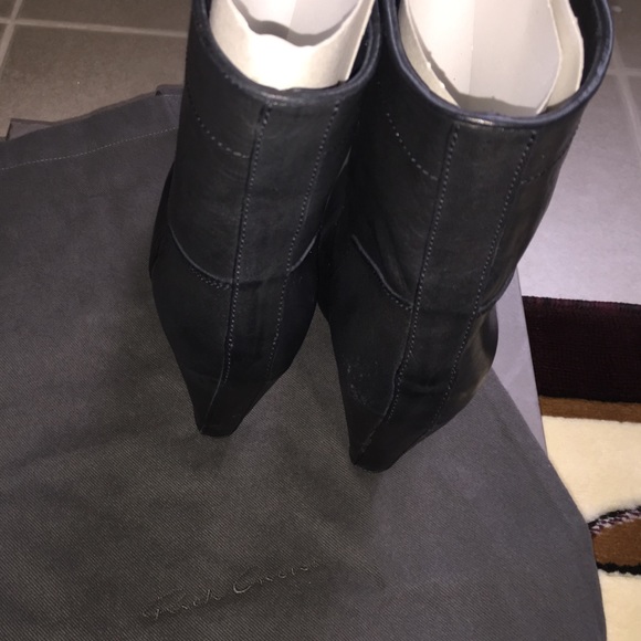 Black boots.. - Picture 4 of 4