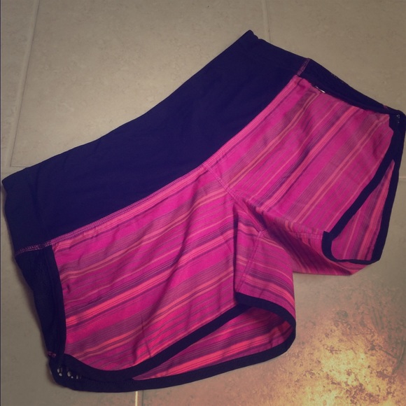 Lululemon Pink/Navy Speed Short size 8