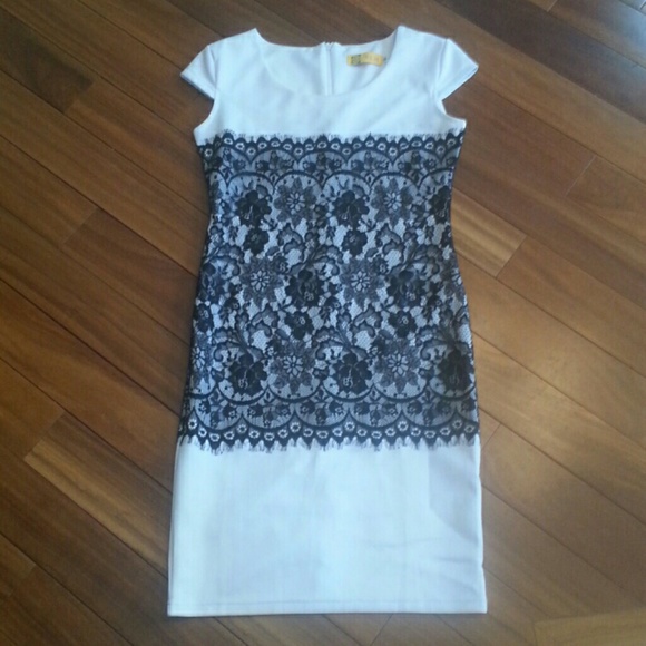 Dresses & Skirts - Dress with lace detail
