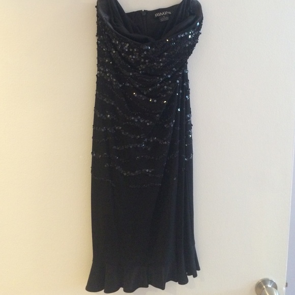 Strapless black dress with sequin detail - Picture 1 of 3