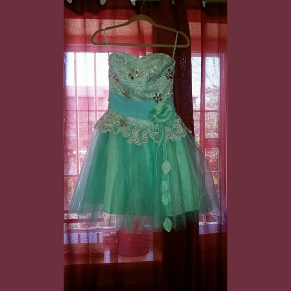 SALE PERFECT PROM DRESS