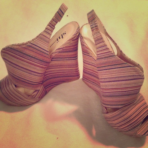 Size 8 Wedges Mulicolored