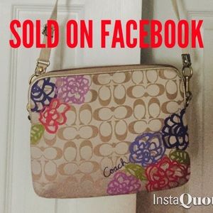 🚨SOLD🚨 Coach Daisy Appliqué iPad/Tablet Case