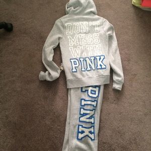 PINK Victoria's Secret sweatsuit Ⓜ️$70Ⓜ️