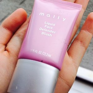 Mally liquid face defender blush