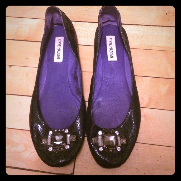 Black flats