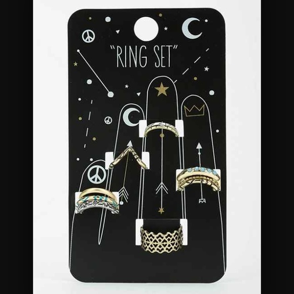 *TRADED* Urban outfitters 10 ring set - Picture 1 of 2