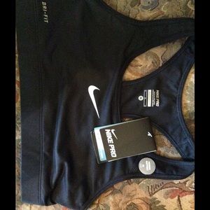 Brand new Black Medium Nike sports bra W/Tags