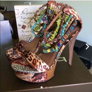 Bebe heels with ankle bracelets