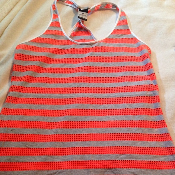 Nike Coverup - Medium