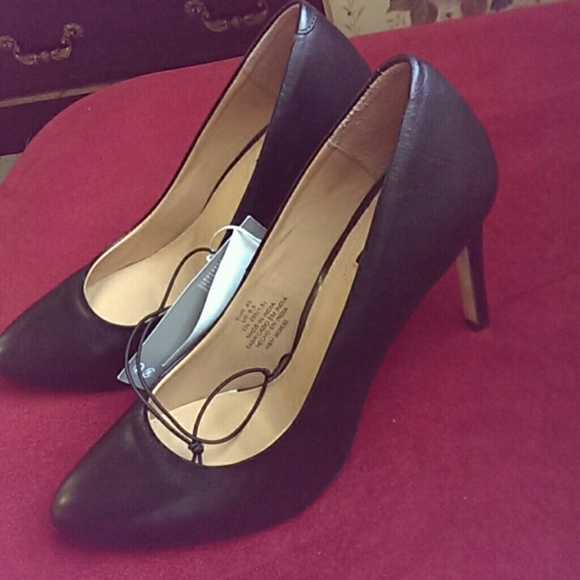 Pumps - Picture 3 of 3