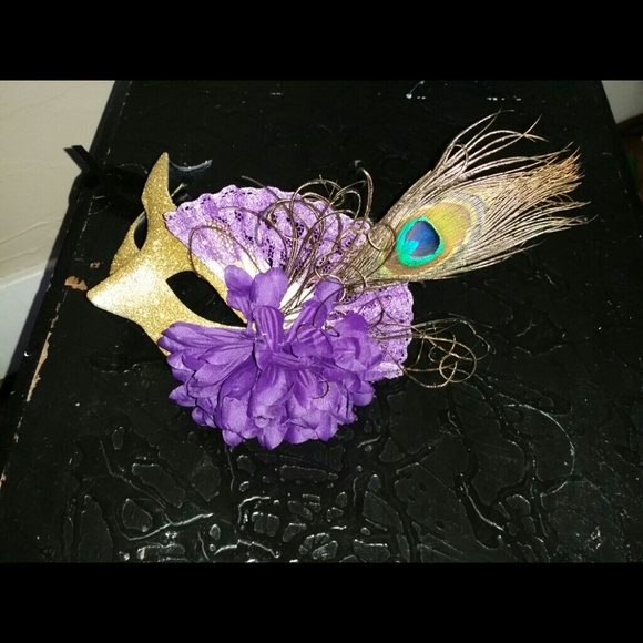 Masquerade mask