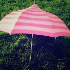 Victoria's Secret umbrella!
