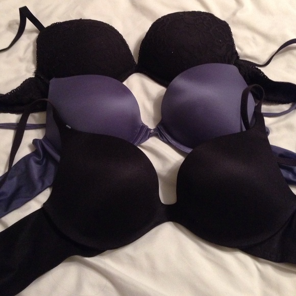3 Victoria's Secret bras 36A