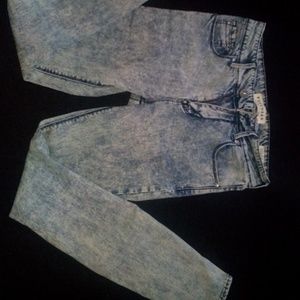 Size 1 bullhead high waisted jeans