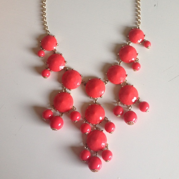 Coral bubble necklace
