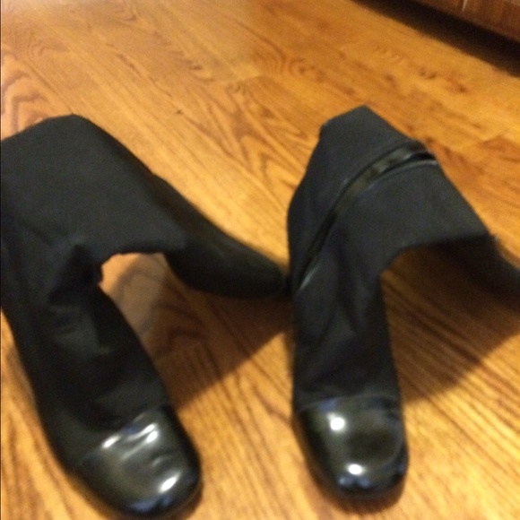 Tahari fabric and patent boots - Picture 1 of 4