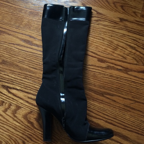 Tahari fabric and patent boots - Picture 3 of 4