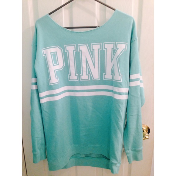 Buy now !!! Brand new so comfy 😍😍