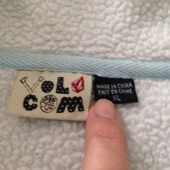 Volcom Hoodie - Picture 2 of 4