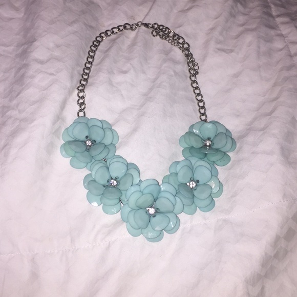 Flower statement necklace
