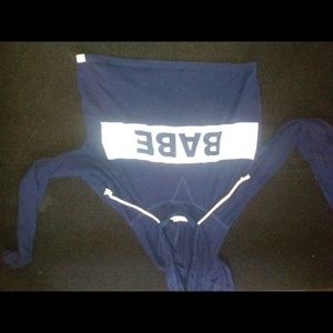 Cropped long sleeve "babe"