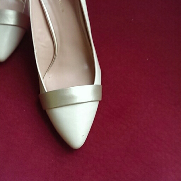 Pumps - Picture 3 of 3