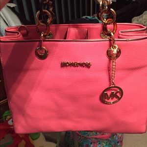 Michael kors pink tote