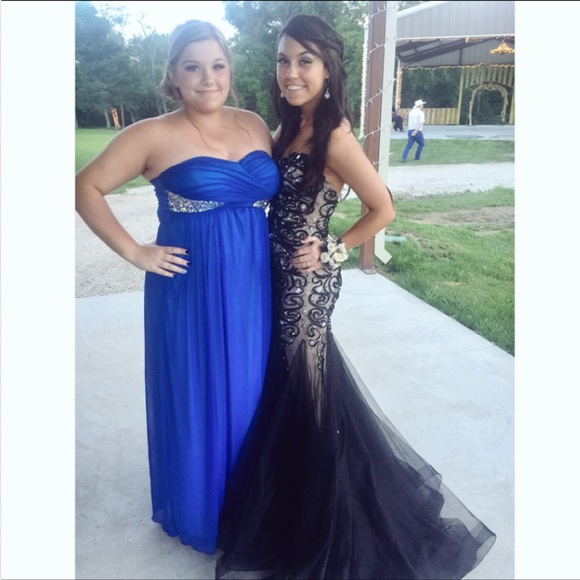 PROM DRESS - Picture 1 of 4