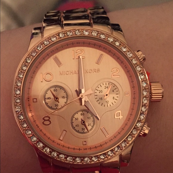 Michael kors rose gold watch