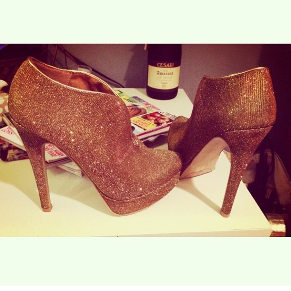 Gold Chinese laundry Booties