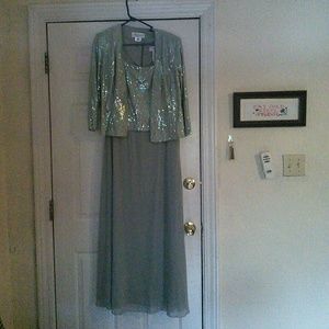 David's Bridal Jeanne Alexander 2pc