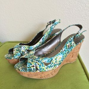 💫 SALE! Blue, White, Green Floral Cork Wedges