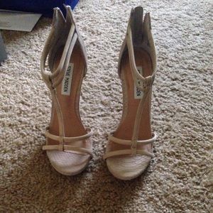 Steve Madden, nude heels