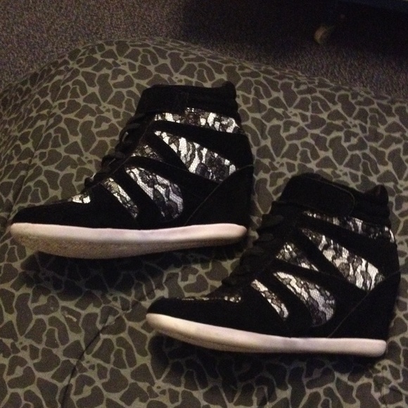 Black lace sneaker wedges