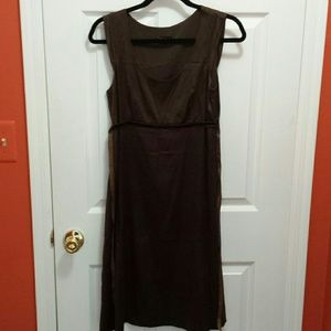 Brown dress