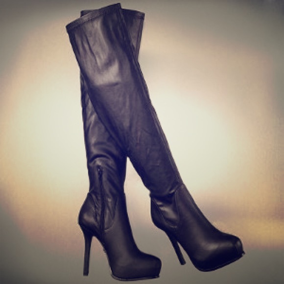 Vera Wang Boots - Brand New Vera Wang Over The Knee Boots