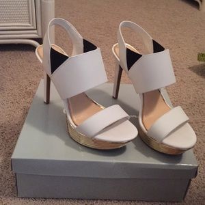Jessica Simpson heels