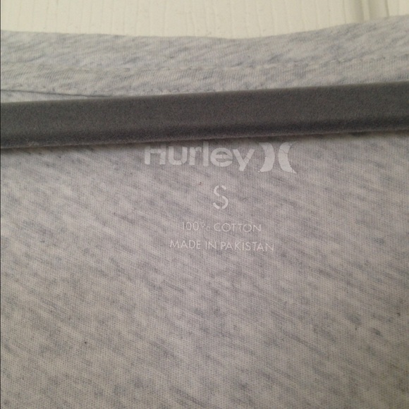sold in bundle! Hurley fox shirt - Picture 3 of 3