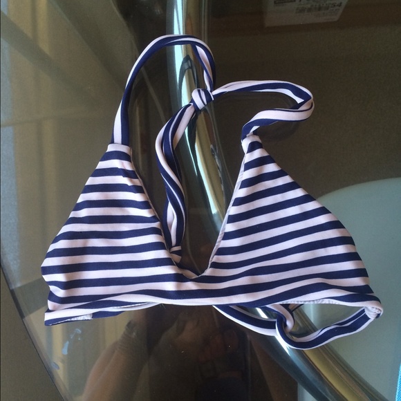 Acacia yelapa navy creme stripe