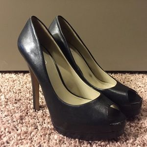 ALDO black leather platform peep toe pumps