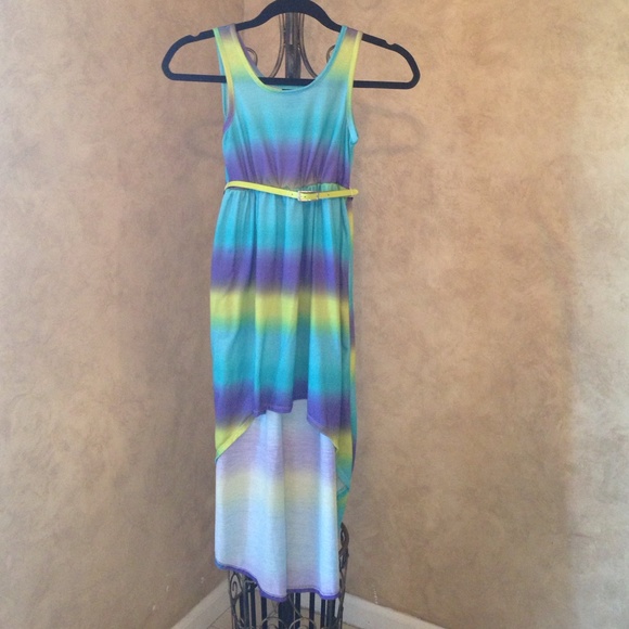 High- low sleeveless dress