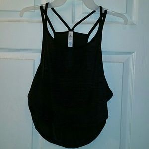 Lululemon on the run singlet