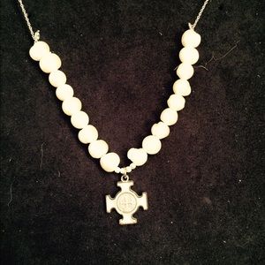 SOLD IN BUNDLE Crosses necklace with pearls
