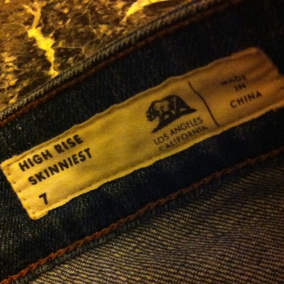 Jeans - Picture 2 of 3